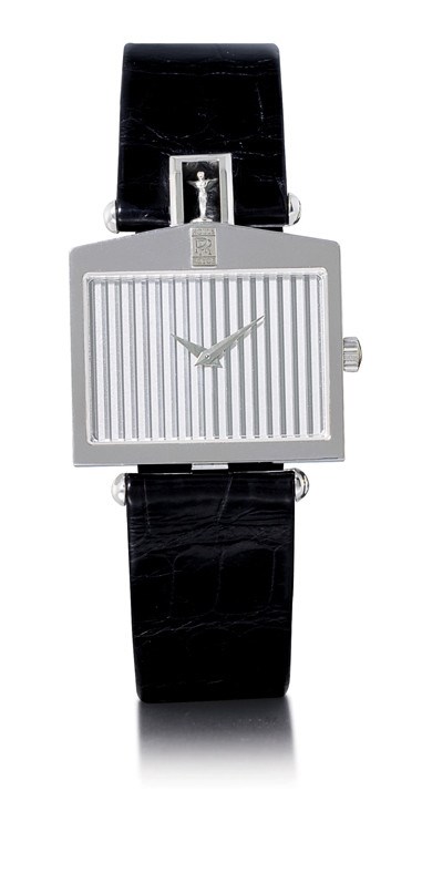 CORUM, "SPIRIT OF ECSTASY - ROLLS ROYCE"

LIMIED EDITION 18K WHITE GOLD MANUAL-WINDING ROLLS ROYCE RADIATOR GRILLE WRISTWATCH