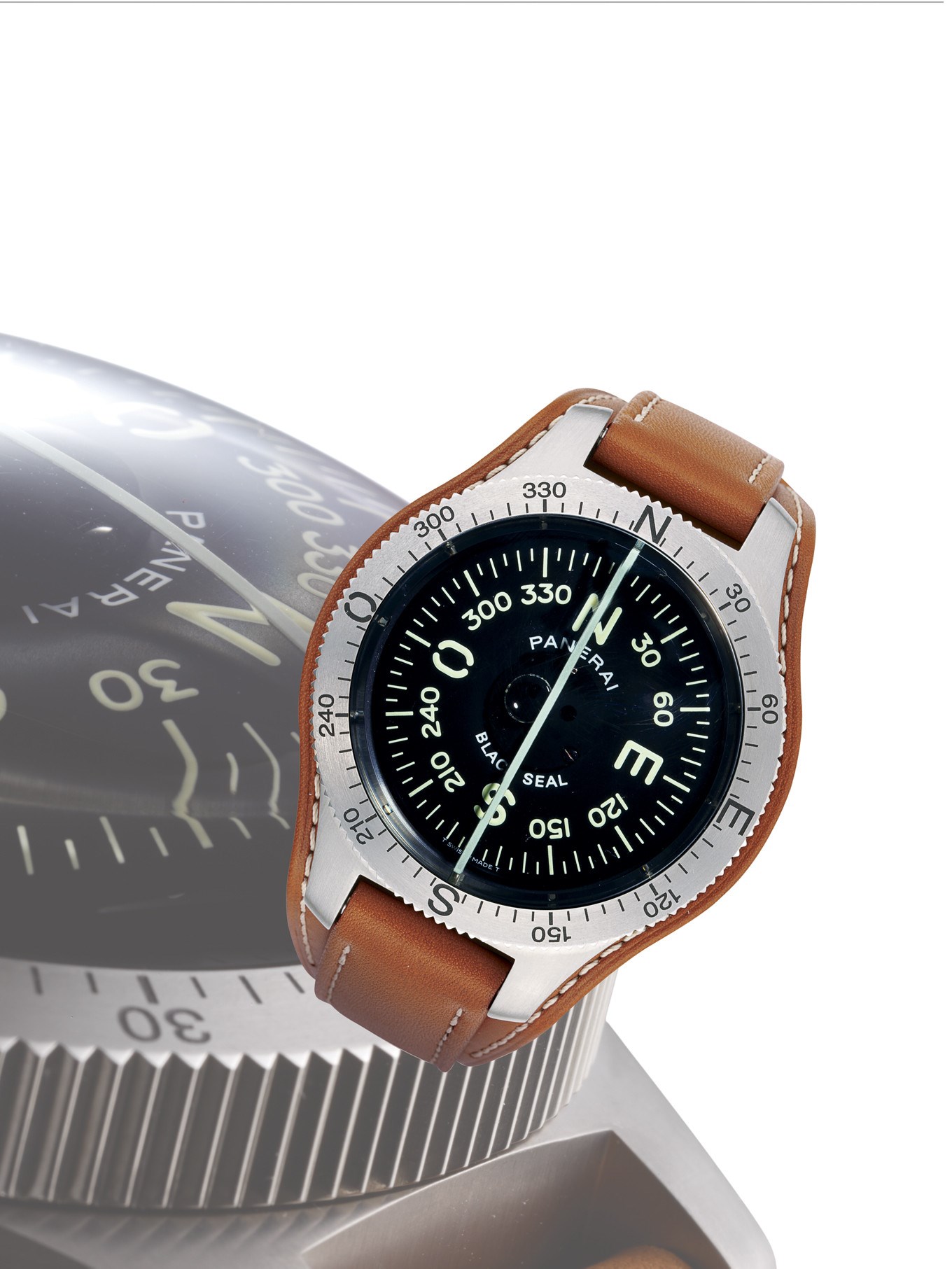 PANERAI, "BLACK SEAL COMPASS"

TITANIUM DIVER'S COMPASS, UNIQUE EDITION OF 300 PIECES