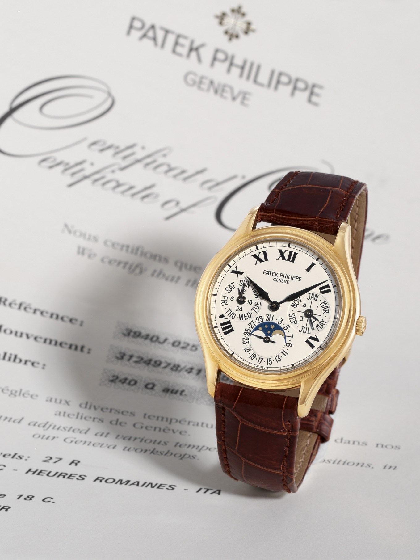 PATEK PHILIPPE, REF. 3940J

18K GOLD SELF-WINDING PERPETUAL CALENDAR WRISTWATCH WITH MOON-PHASE DISPLAY AND ROMAN NUMERALS
