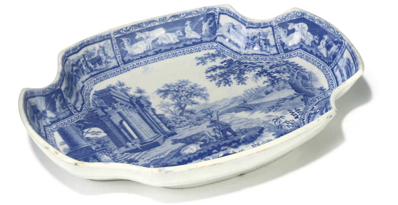 AN ADAMS PEARLWARE BLUE AND WHITE SHAPED OVAL DISH