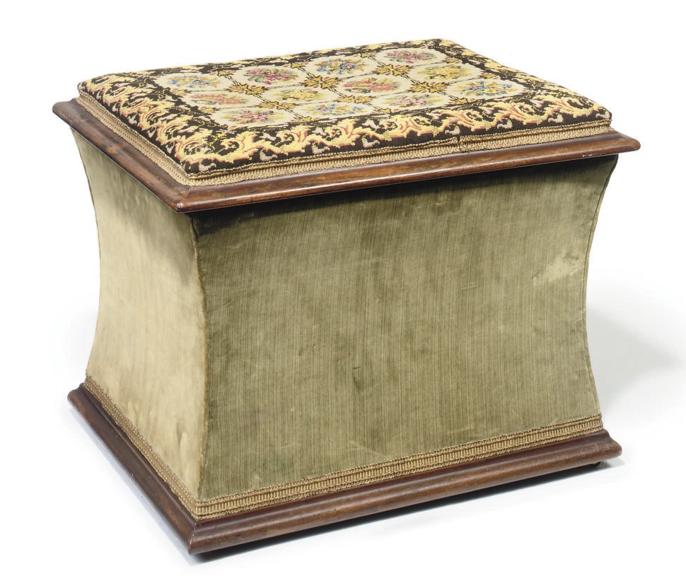 A REGENCY GONCALO ALVES OTTOMAN
