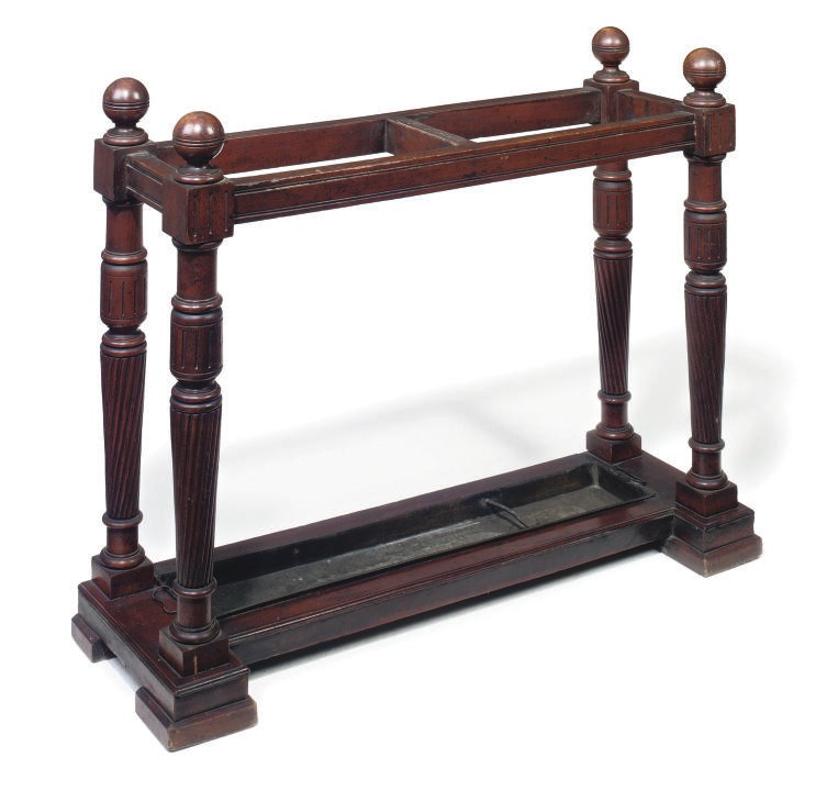 A VICTORIAN MAHOGANY WALKING STICK STAND
