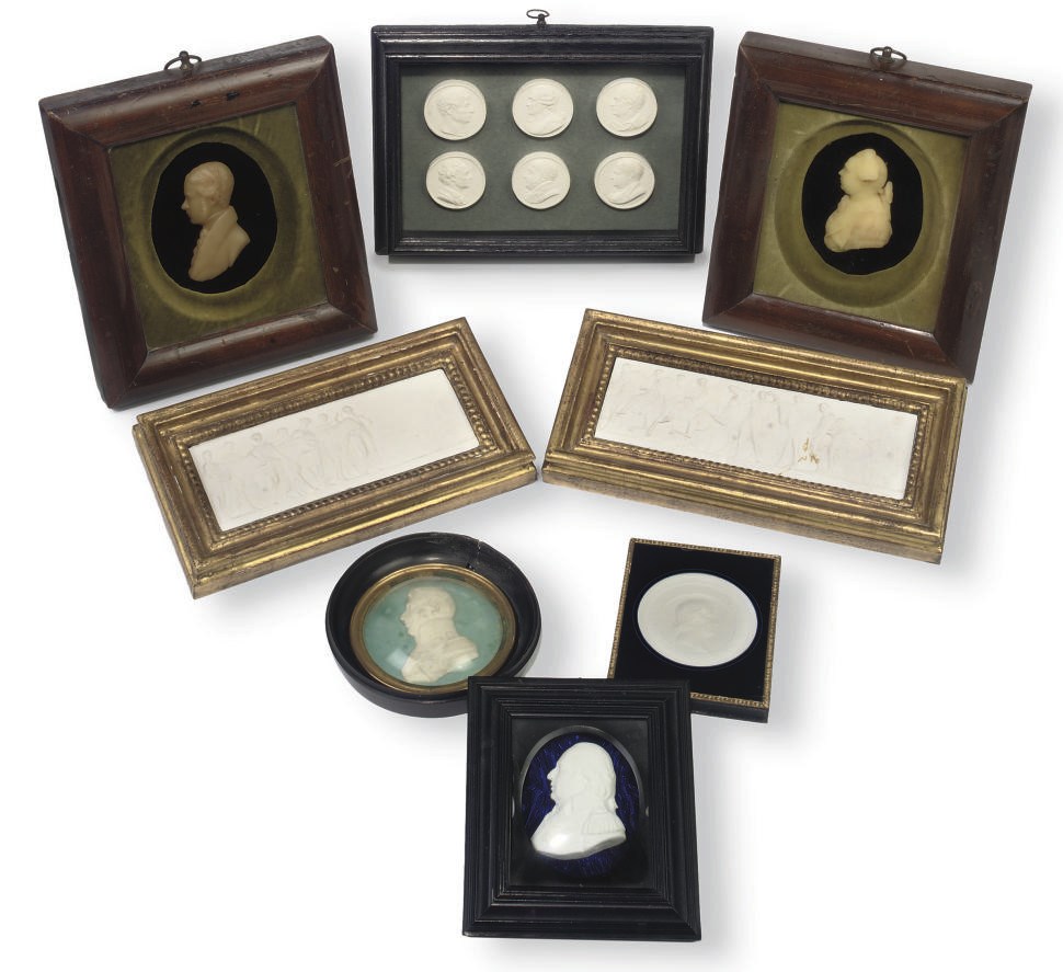 TWO ENGLISH WAX PORTRAIT RELIEFS OF GENTLEMEN