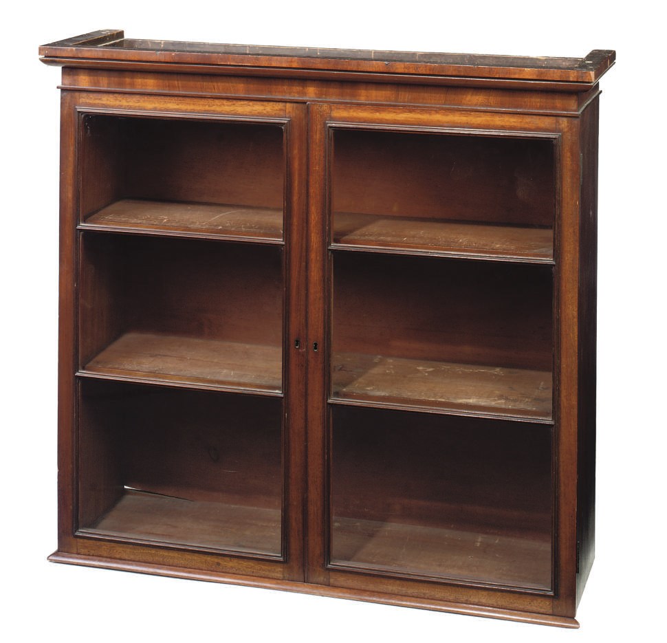 A REGENCY MAHOGANY HANGING DISPLAY CABINET