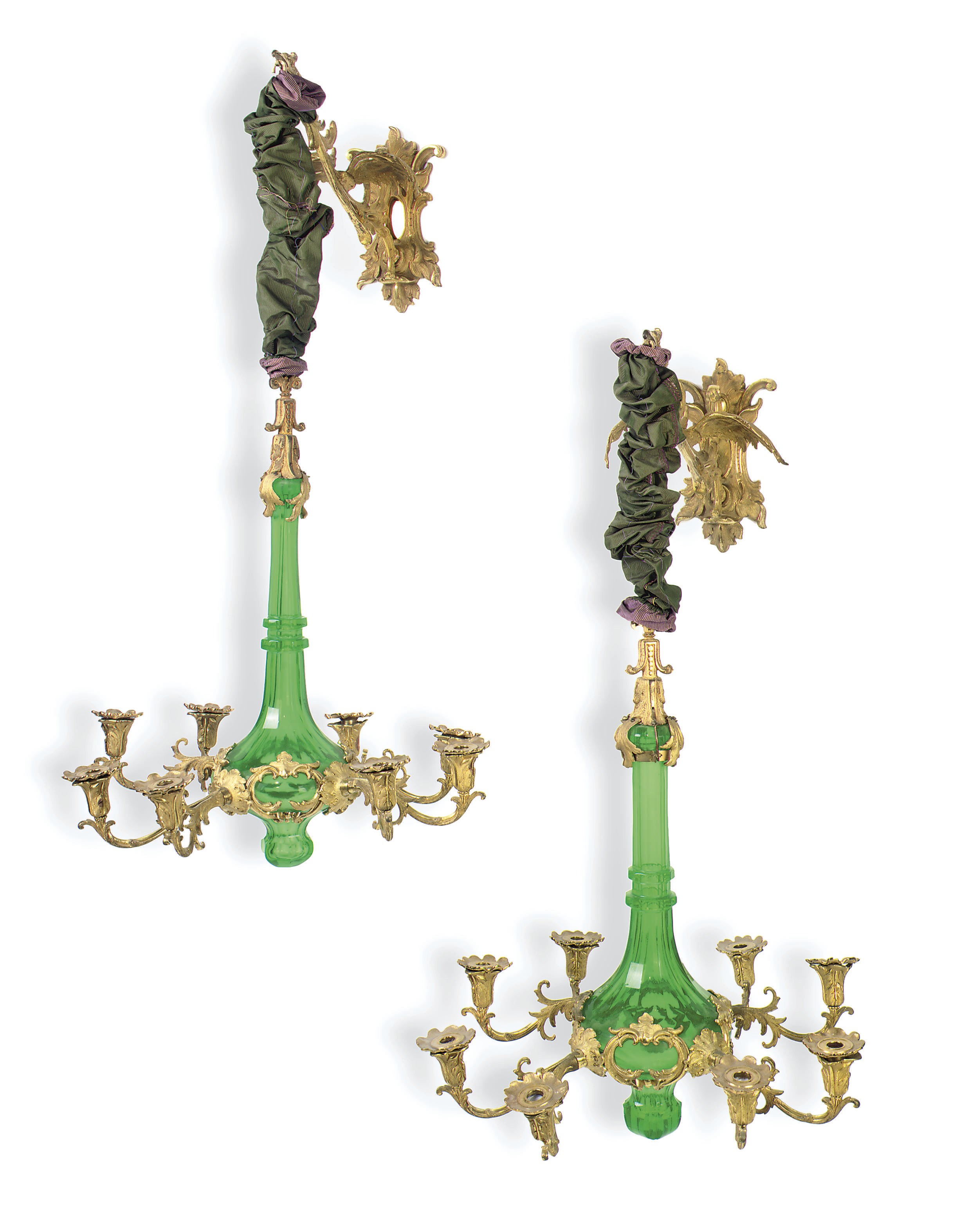 A PAIR OF ORMOLU AND GREEN-TINTED GLASS EIGHT-LIGHT CHANDELIERS