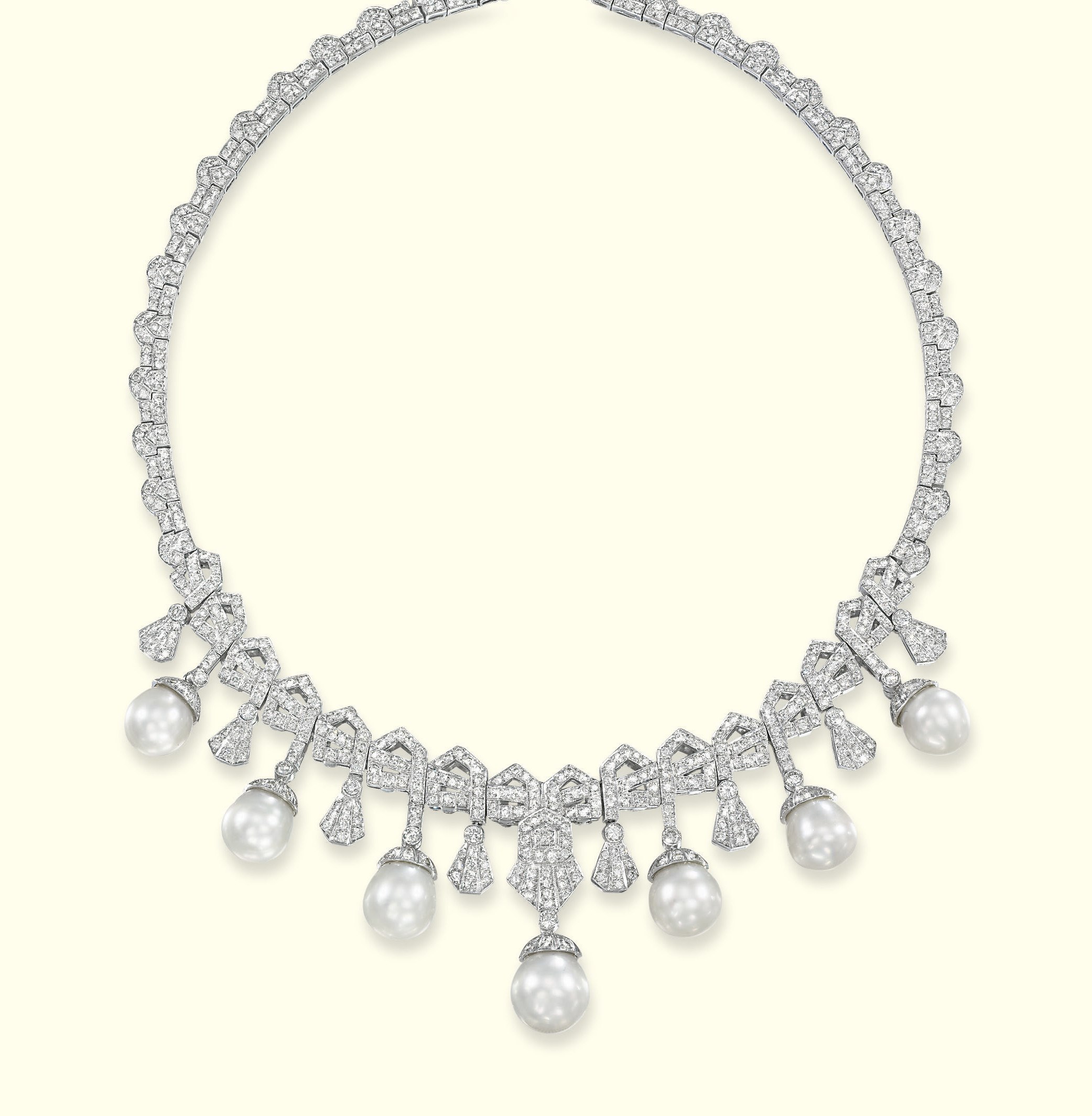 A DIAMOND AND CULTURED PEARL NECKLACE