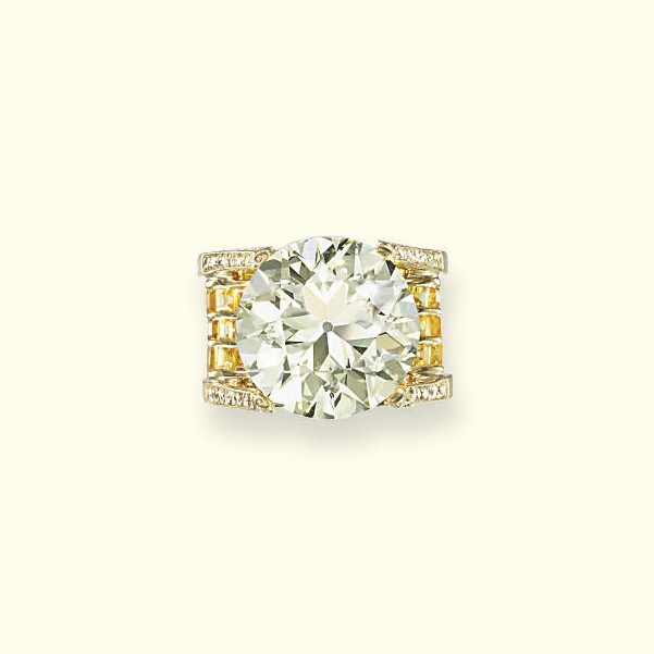 A DIAMOND SINGLE-STONE RING