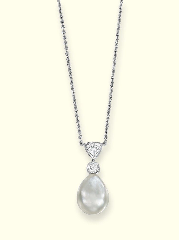 A NATURAL PEARL AND DIAMOND PENDENT NECKLACE