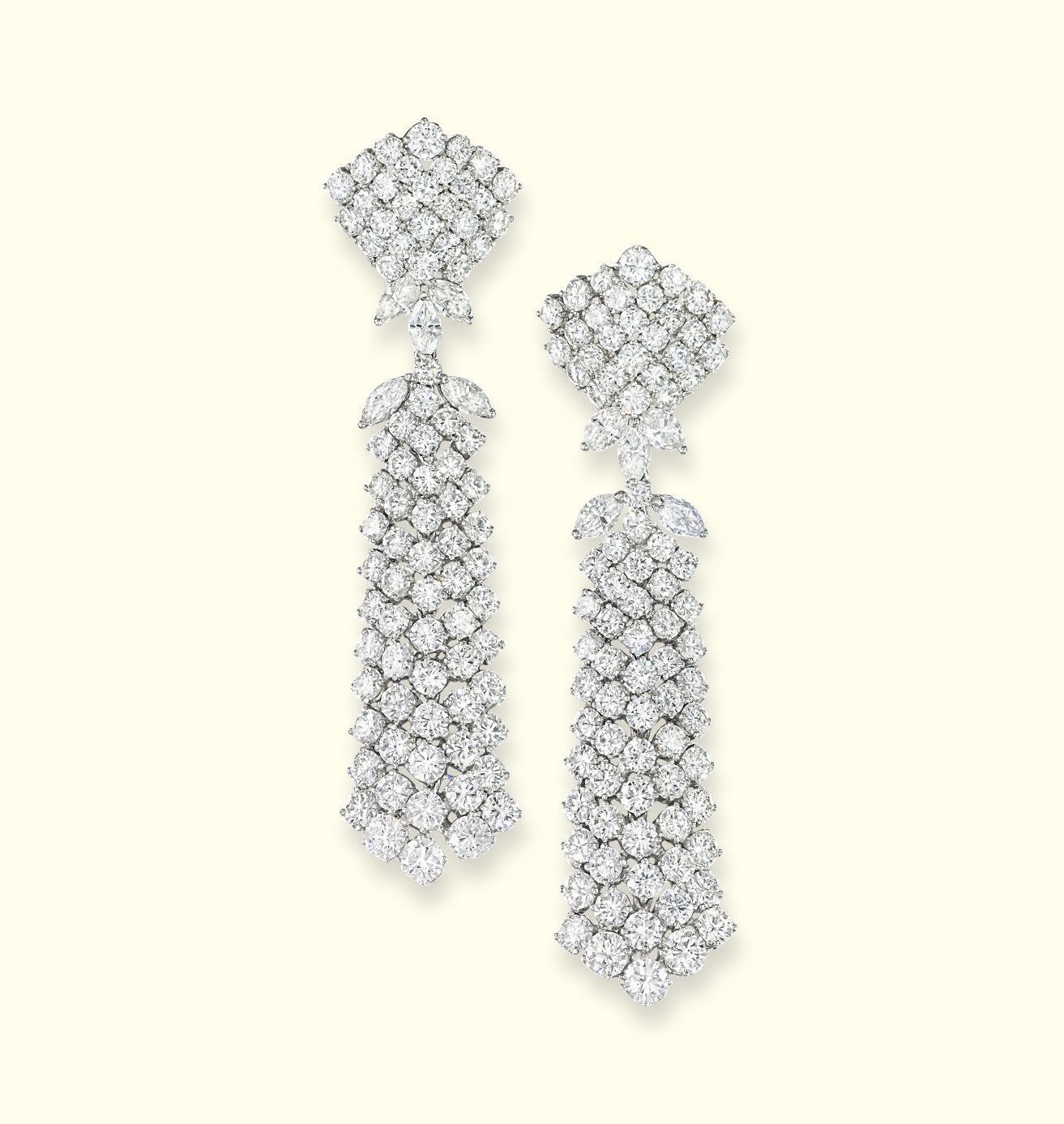 A PAIR OF DIAMOND EAR PENDANTS