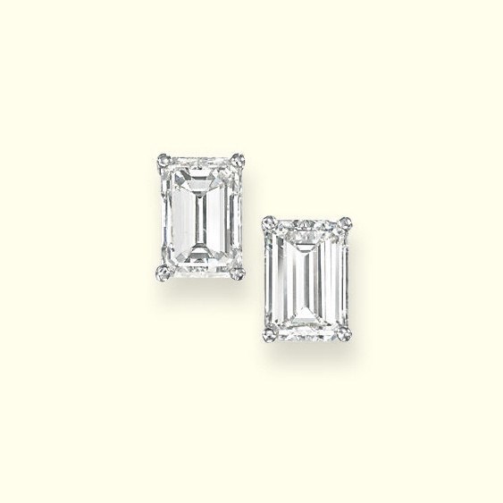 A PAIR OF DIAMOND EAR STUDS