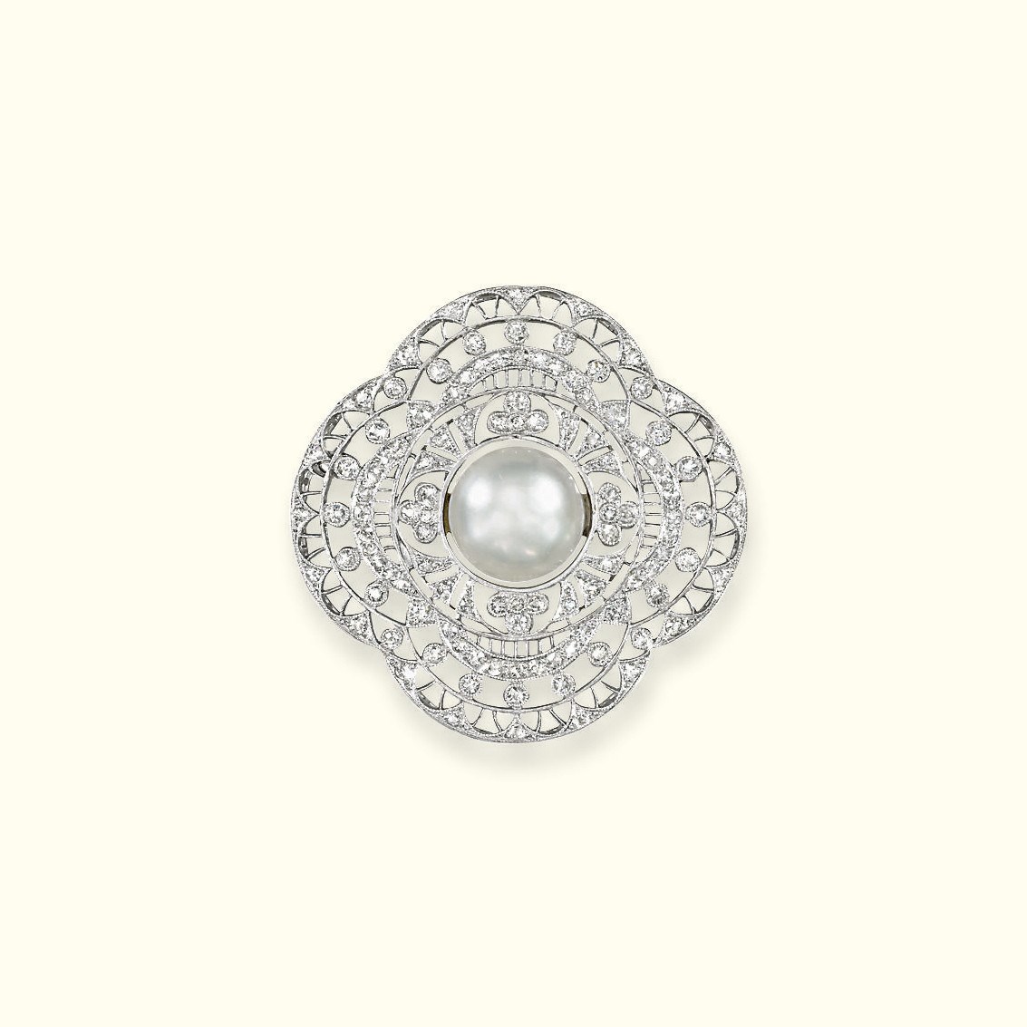 A NATURAL PEARL AND DIAMOND BROOCH