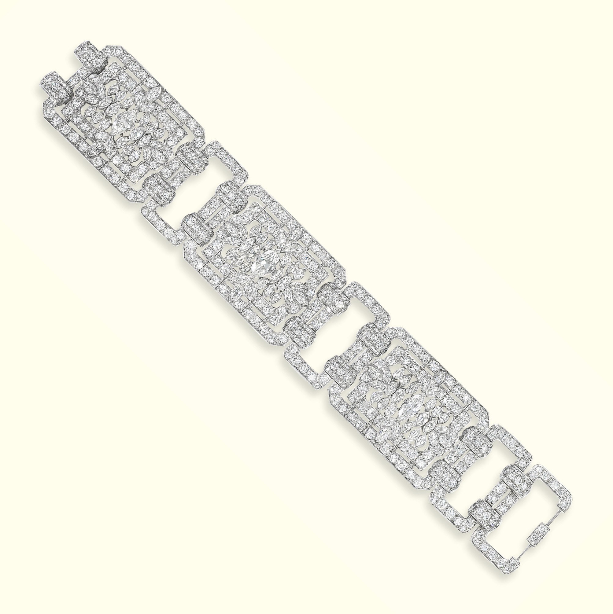 AN ART DECO DIAMOND BRACELET