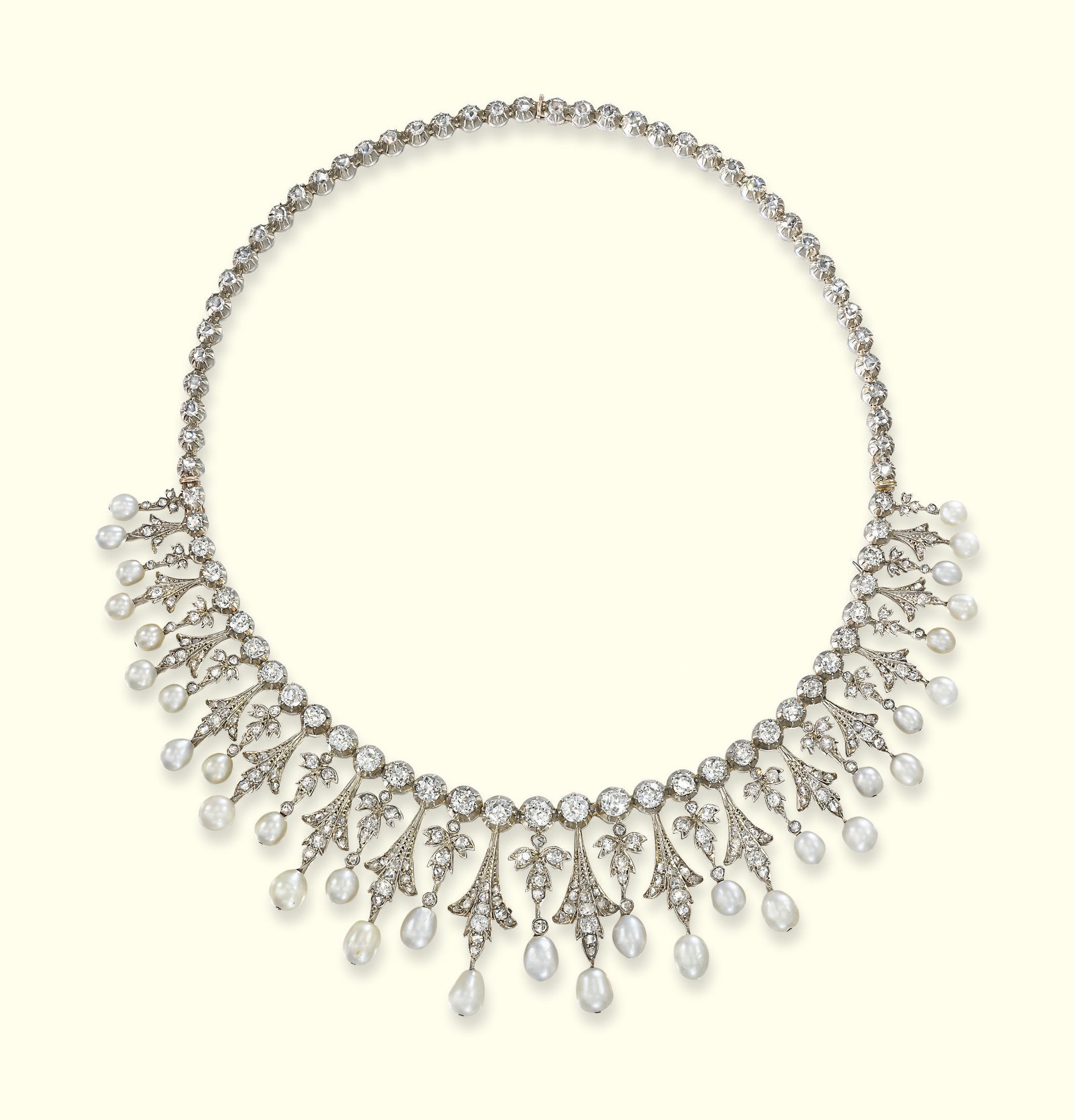 AN ANTIQUE DIAMOND AND PEARL NECKLACE/TIARA