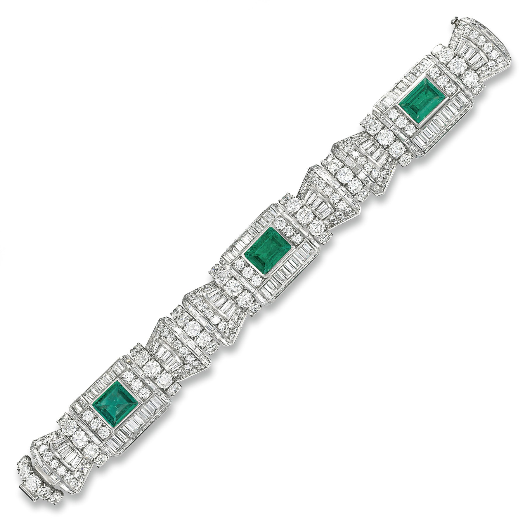 AN ART DECO EMERALD AND DIAMOND BRACELET