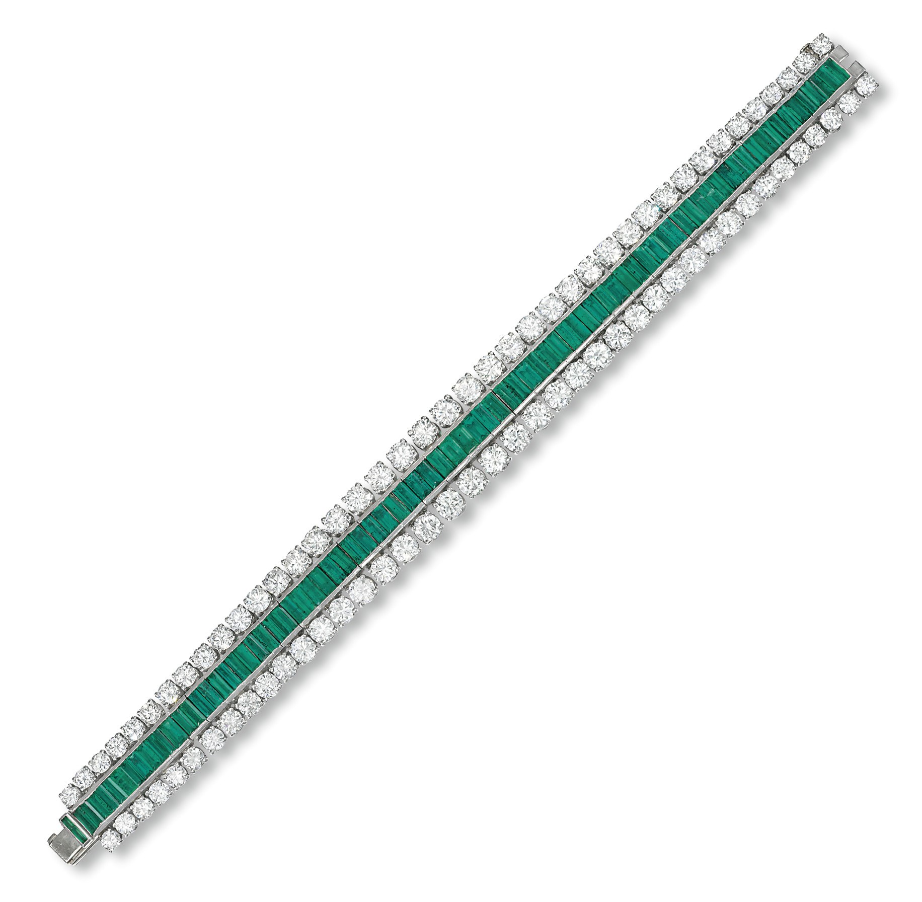 AN EMERALD AND DIAMOND BRACELET