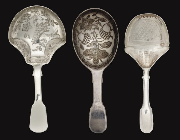 A GROUP OF THREE SILVER CADDY SPOONS