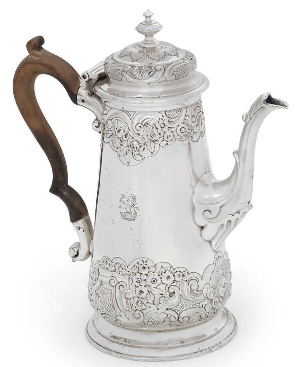 A LATE VICTORIAN SILVER REPRODUCTION OF A GEORGE II/III COFFEE POT
