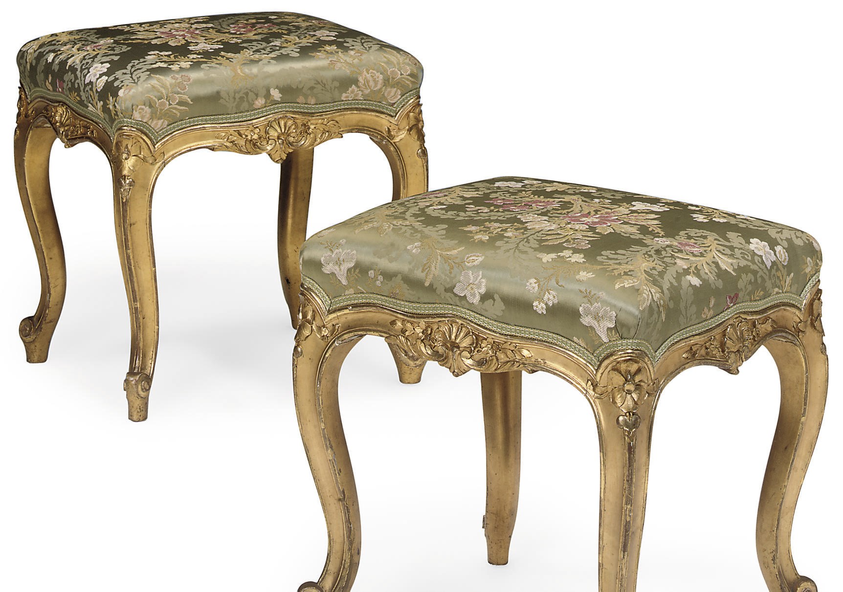 A PAIR OF CARVED GILTWOOD STOOLS