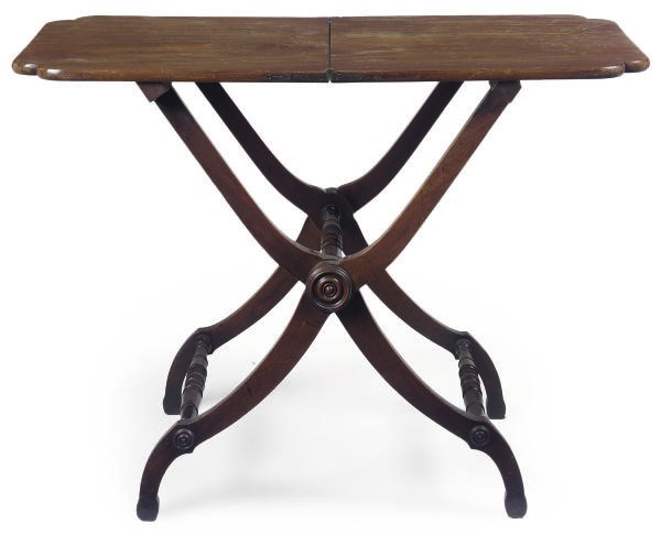 A GEORGE IV MAHOGANY COACHING TABLE