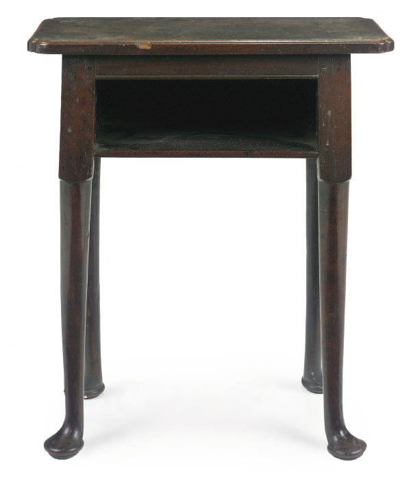 A GEORGE II MAHOGANY SIDE TABLE