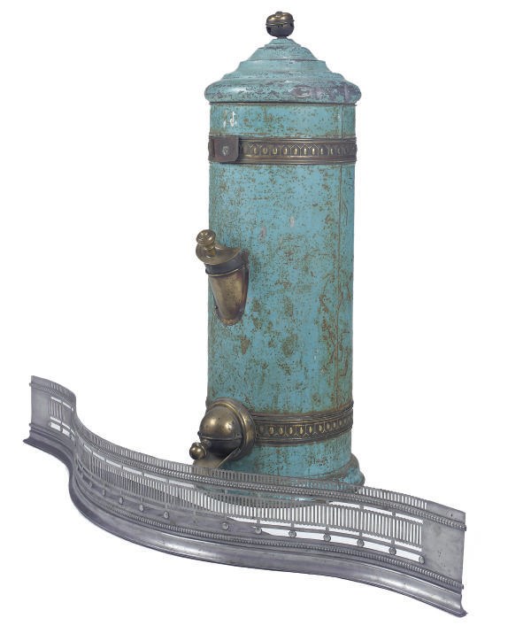 A STEEL SERPENTINE PIERCED FENDER