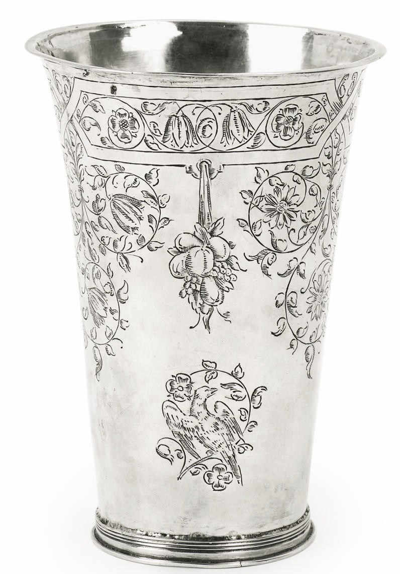 A FINE DUTCH SILVER BEAKER