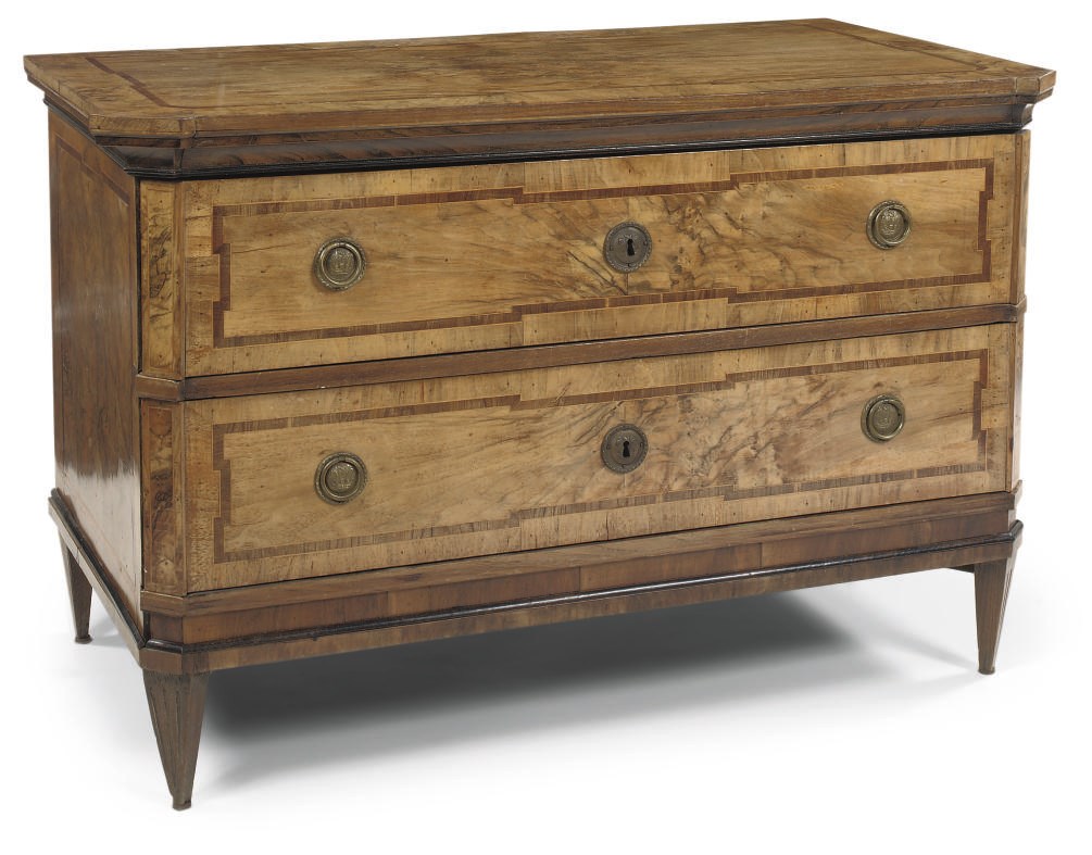A SOUTH-WEST GERMAN FIGURED WALNUT AND FRUITWOOD COMMODE