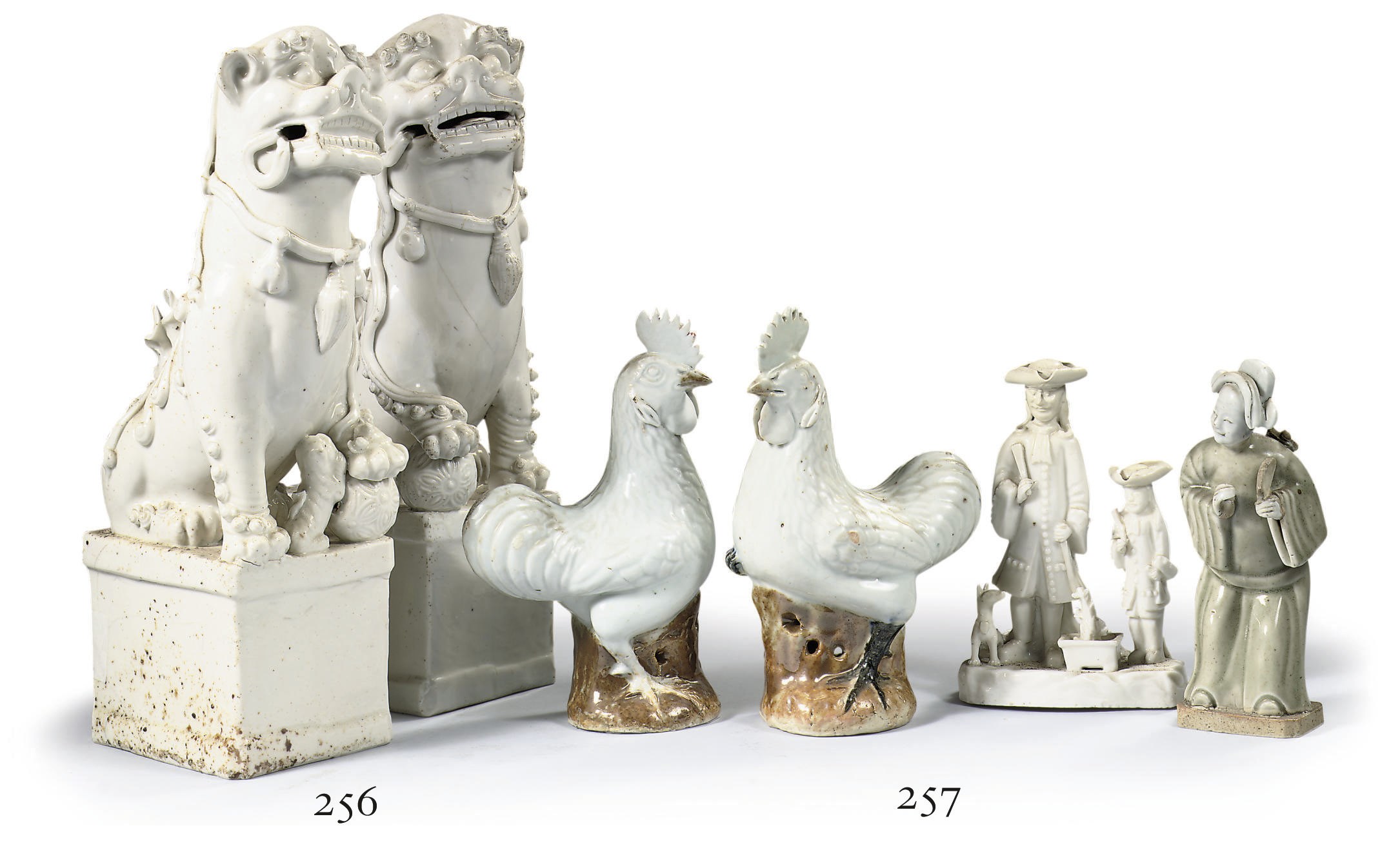 An assorted lot of Chinese figure groups