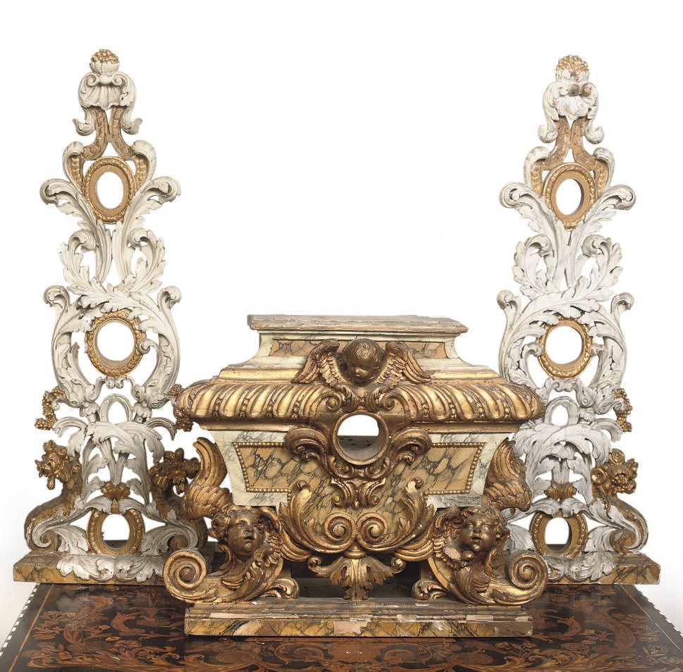A SET OF THREE MARBLEISED WHITE PAINTED AND PARCEL-GILT CARVED WOOD ALTAR ORNAMENTS