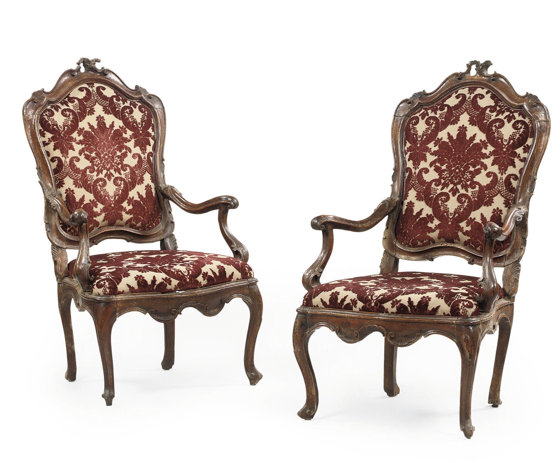 A PAIR OF ITALIAN WALNUT ARMCHAIRS