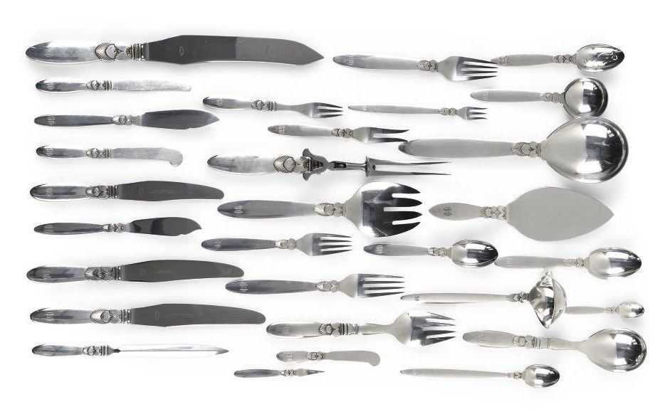 TWO WOOD CANTEENS CONTAINING AN EXTENSIVE DANISH SILVER 'CACTUS' (KAKTUS) FLATWARE-SERVICE