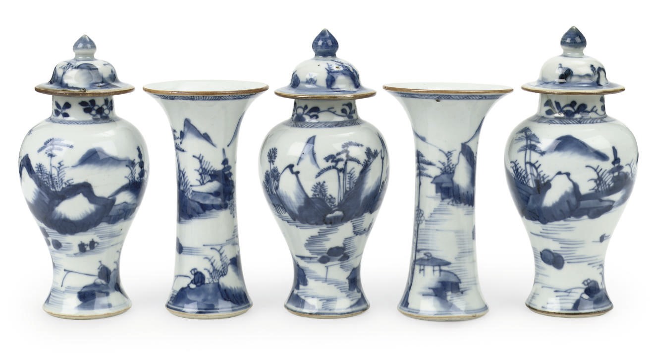 A small Chinese blue and white five-piece garniture