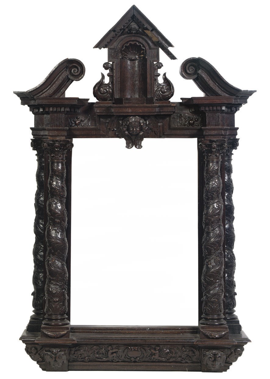A FLEMISH CARVED WOOD TABERNACLE FRAME