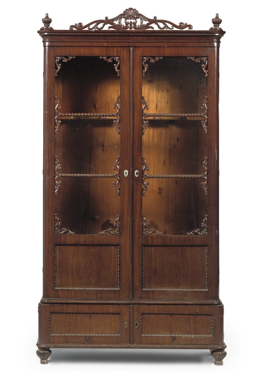 A GERMAN MAHOGANY GUN CUPBOARD