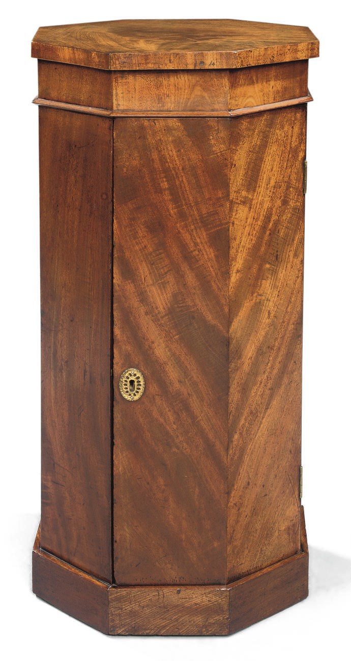 A REGENCY MAHOGANY OCTAGONAL BEDSIDE CUPBOARD