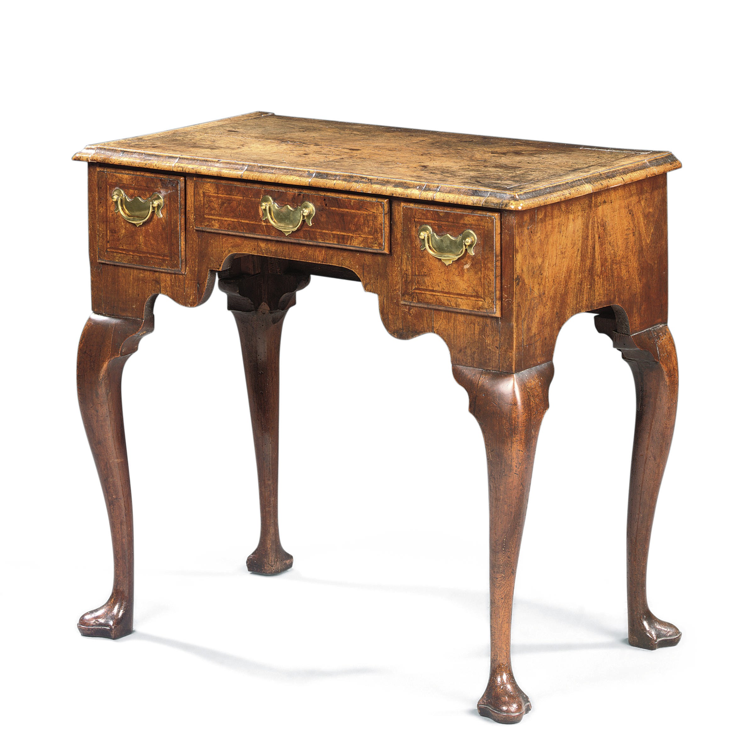 A GEORGE I WALNUT SIDE TABLE