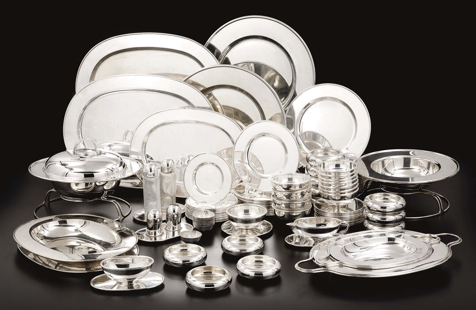 GRAND ENSEMBLE DE PLATERIE EN ARGENT