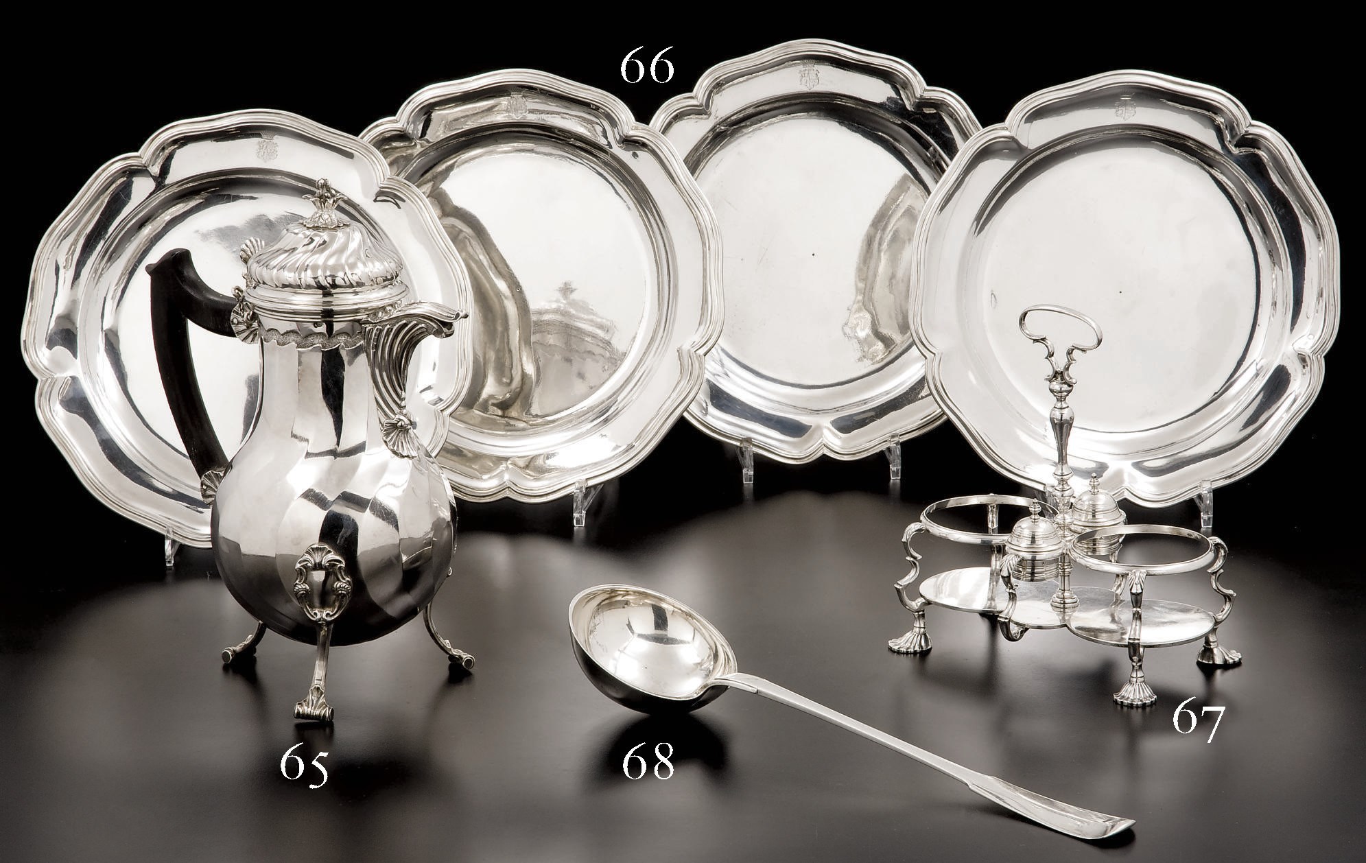 ENSEMBLE DE PLATS EN ARGENT