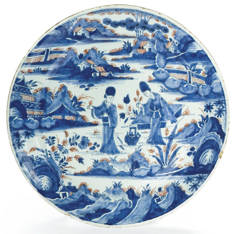 ASSIETTE EN FAIENCE DE ROUEN (FABRIQUE LOUIS OU MICHEL POTERAT) DE LA FIN DU XVIIEME SIECLE