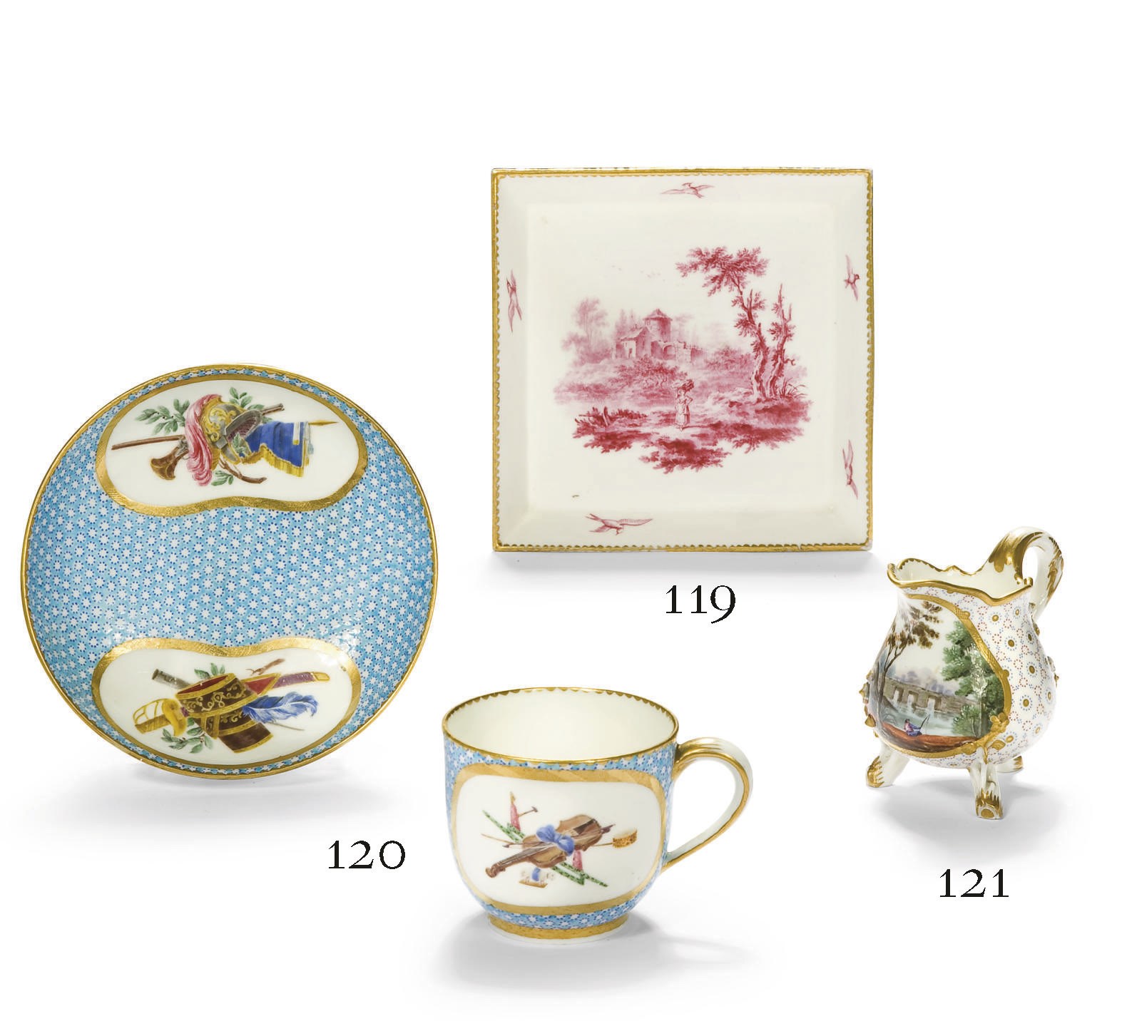 "PLATEAU CARRE" (1ERE GRANDEUR) EN PORCELAINE TENDRE DE SEVRES DU XVIIIEME SIECLE