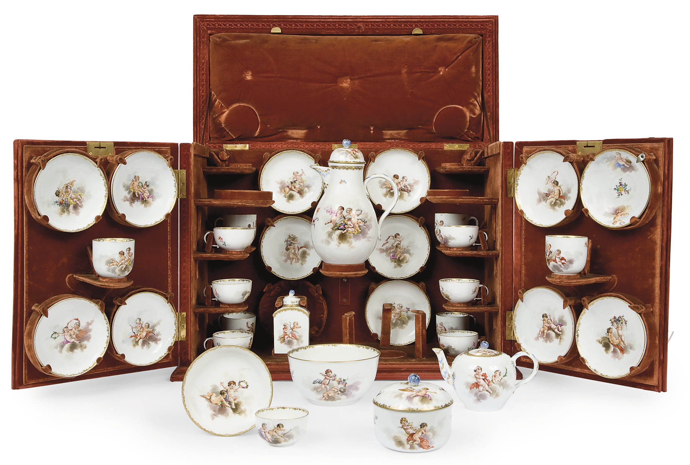 SERVICE A THE ET CAFE EN PORCELAINE DE MEISSEN DU XVIIIEME SIECLE, DANS UN COFFRET RECOUVERT DE VELOURS ROUGE