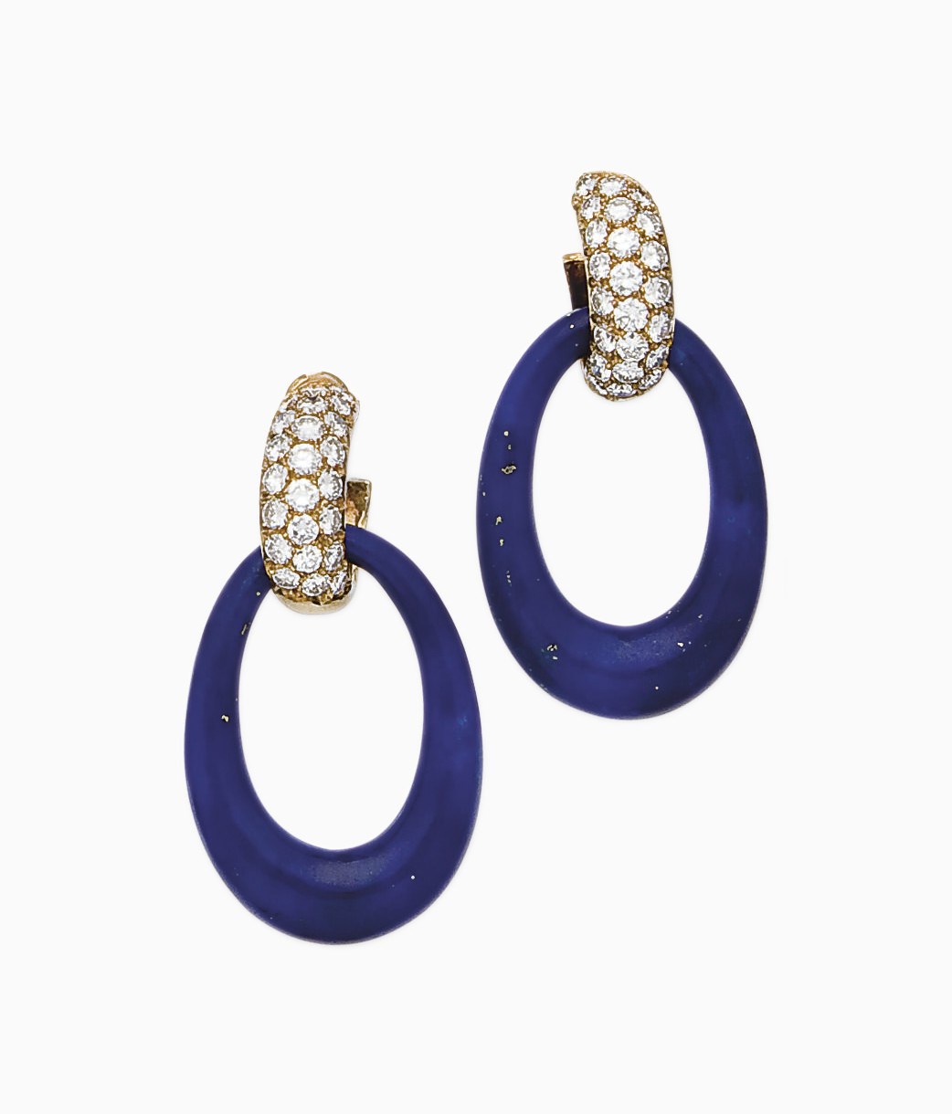 PAIRE DE CLIPS D'OREILLES LAPIS LAZULI ET DIAMANTS, PAR BOUCHERON