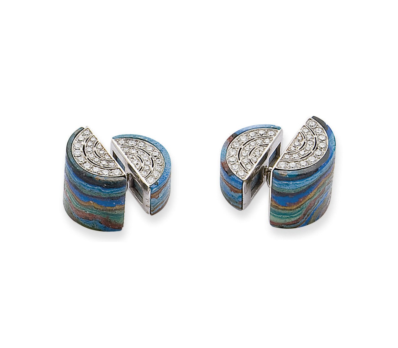 PAIRE DE BOUTONS DE MANCHETTES CHRYSOCOLE ET DIAMANTS
