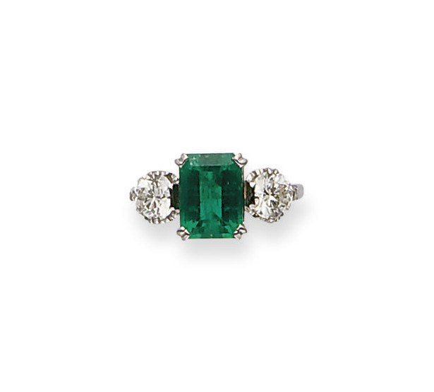 BAGUE EMERAUDE ET DIAMANTS