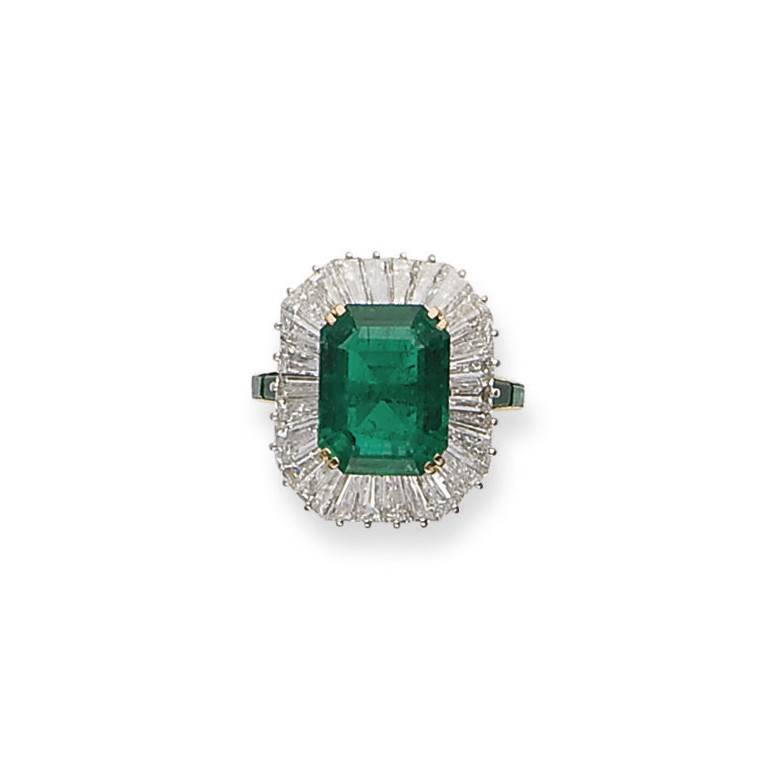 BAGUE EMERAUDES ET DIAMANTS, PAR MAUBOUSSIN