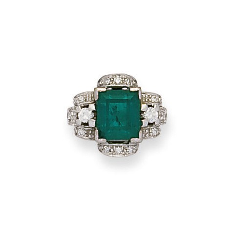 BAGUE EMERAUDE ET DIAMANTS