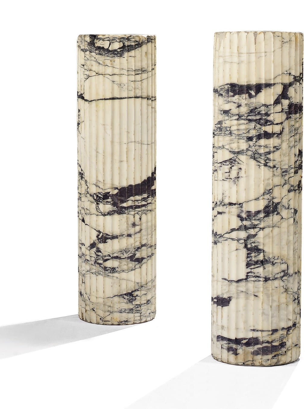 PAIRE DE COLONNES DE STYLE NEOCLASSIQUE