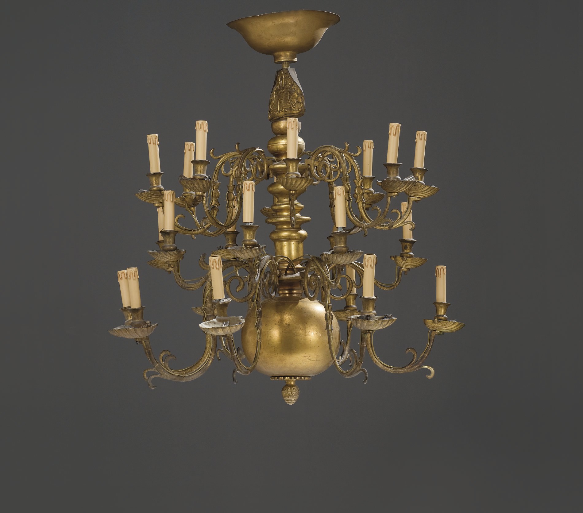LUSTRE DE STYLE HOLLANDAIS DU XIXEME SIECLE