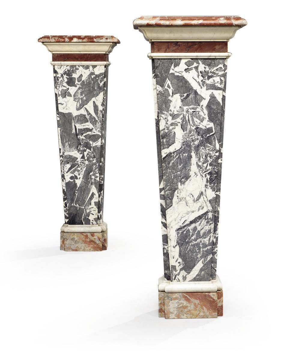 GAINE DE STYLE NEOCLASSIQUE