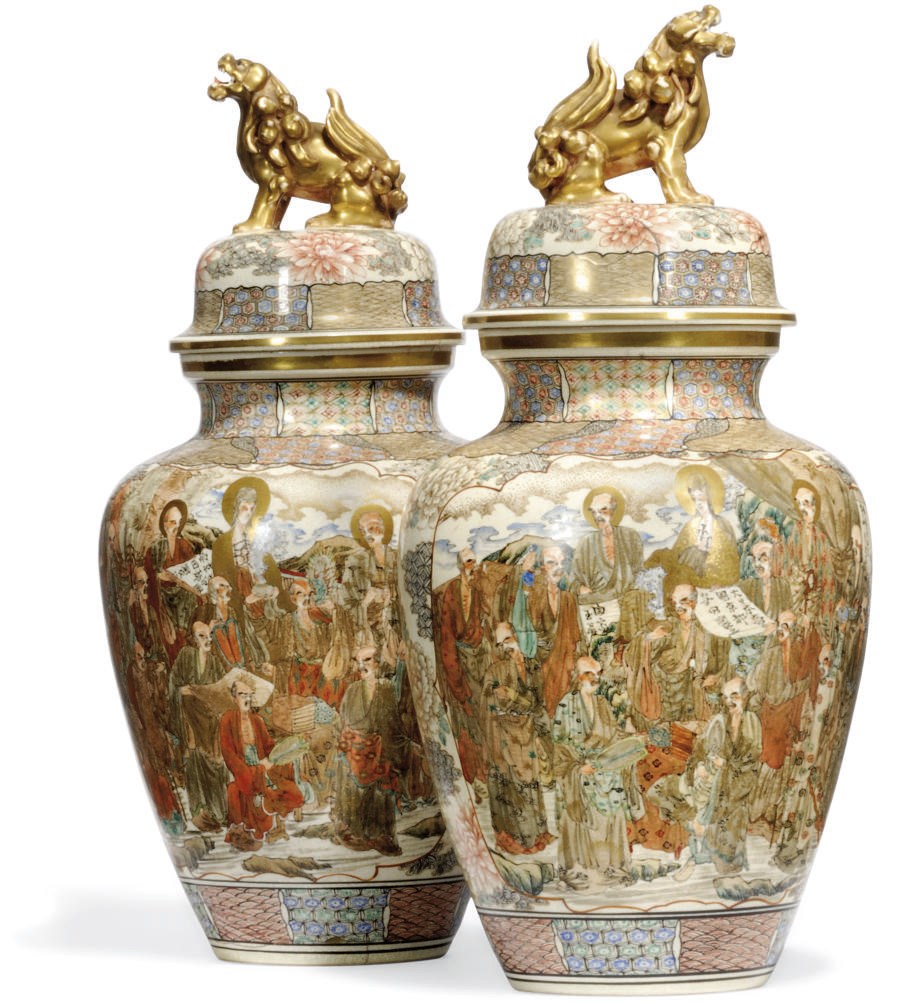 A PAIR OF JAPANESE SATSUMA VASES